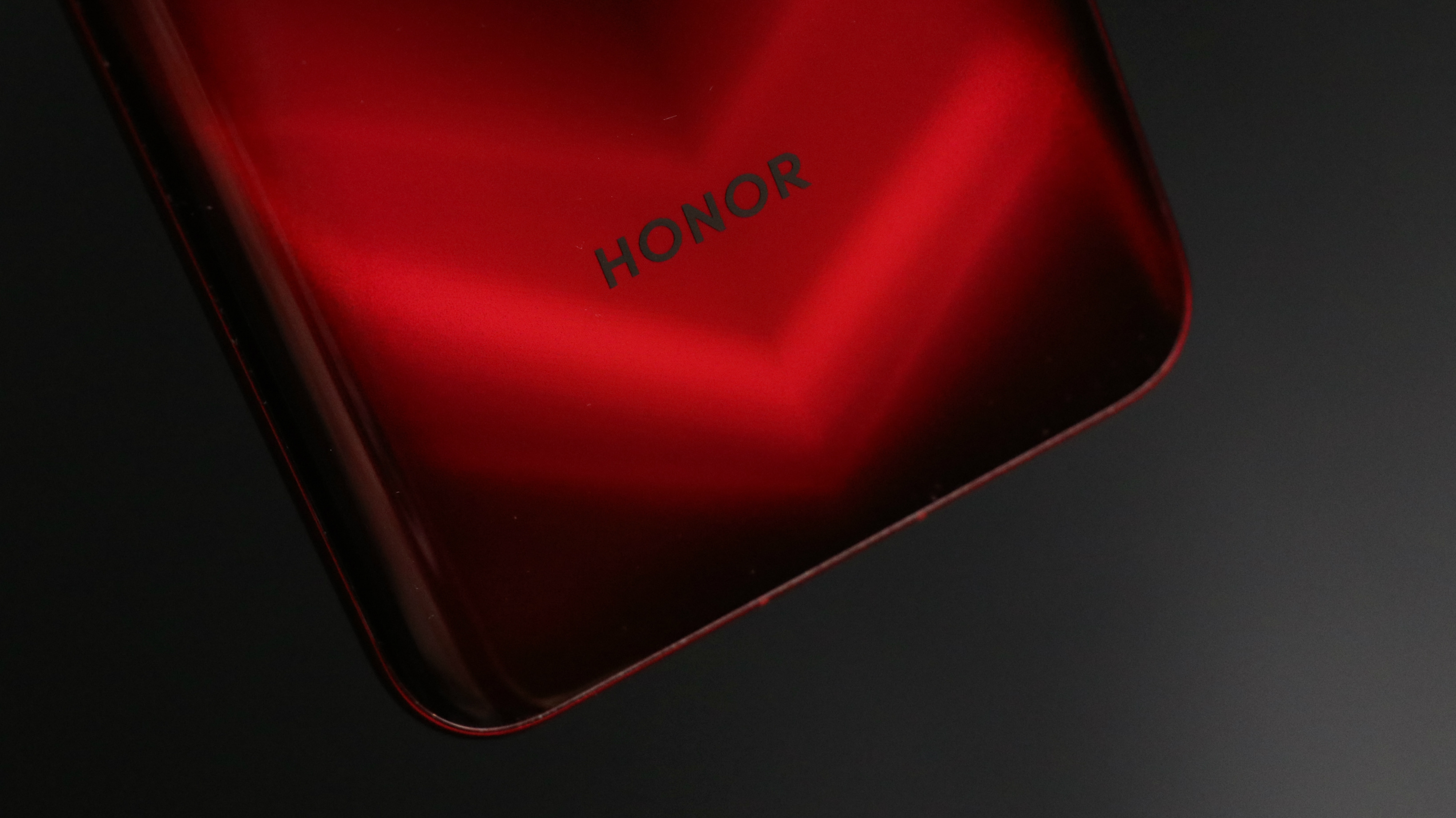 荣耀v20深度评测,荣耀v20的麒麟980降频了吗