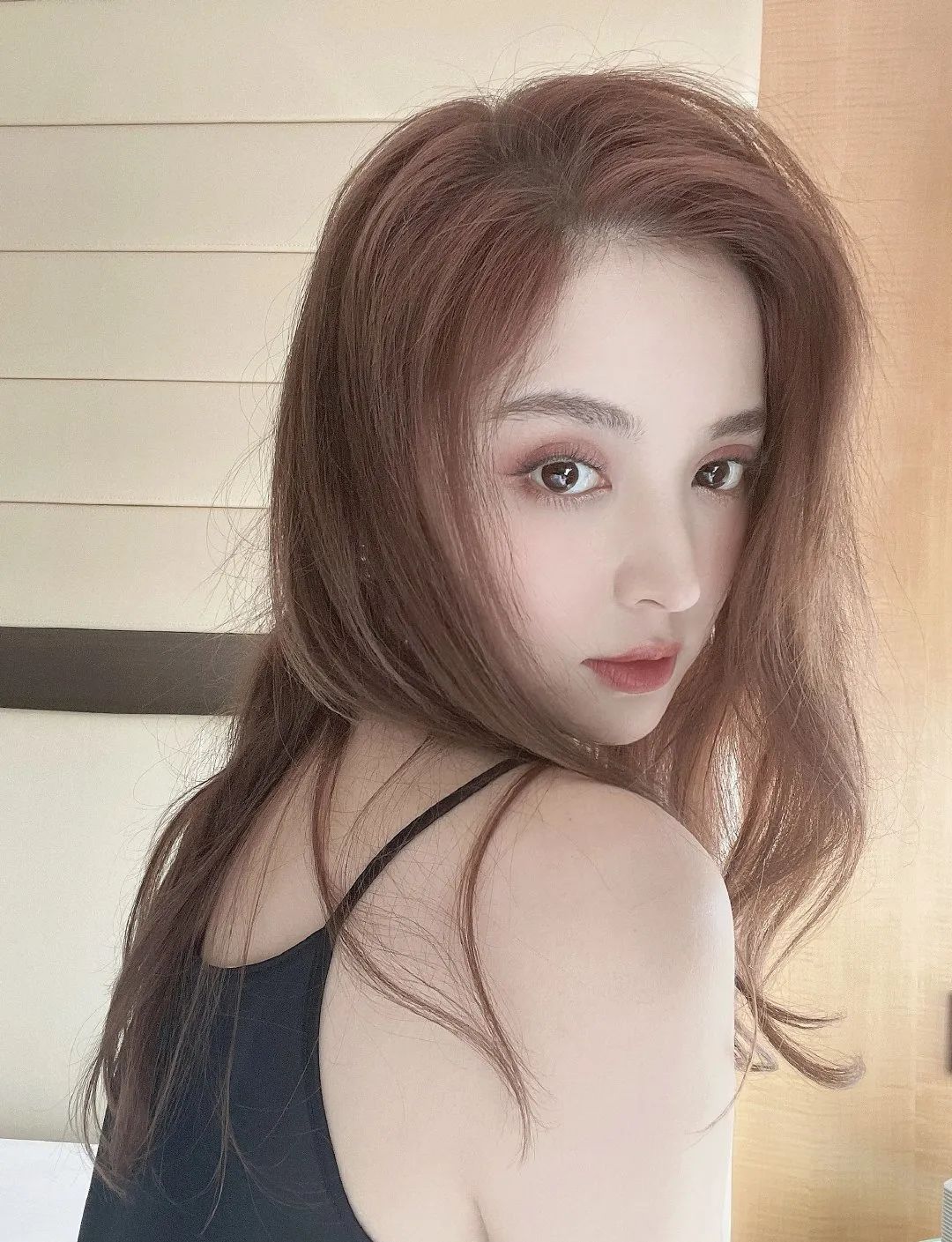 皮肤白不白无所谓，别再暗沉了可以吗？