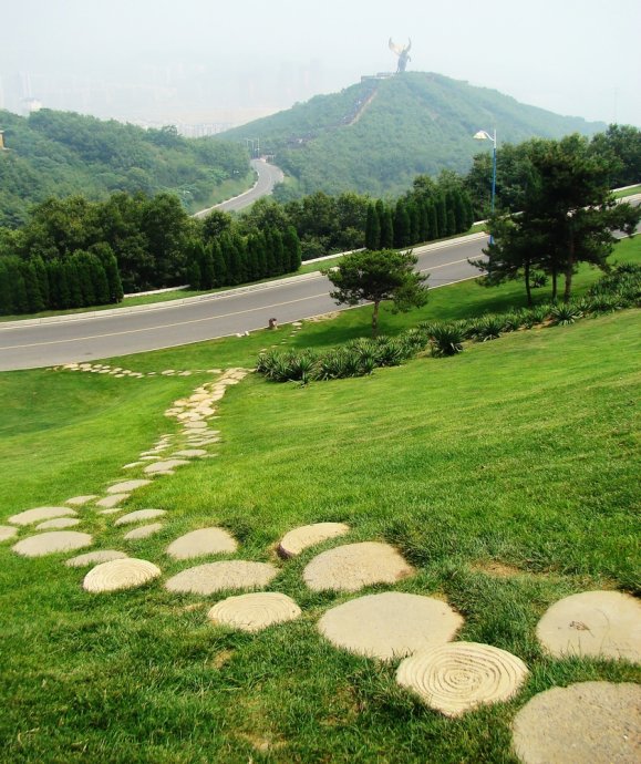 大连经济技术开发区，究竟应该怎么做，才能重振雄风？