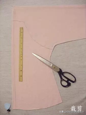 纸大襟衣服裁剪制作方法,中式服装偏襟上衣的裁剪制作教程