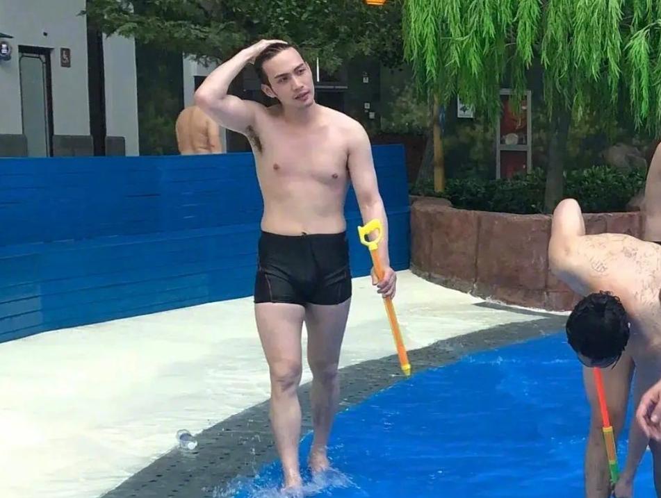 别扒他了,再扒就完犊子了!