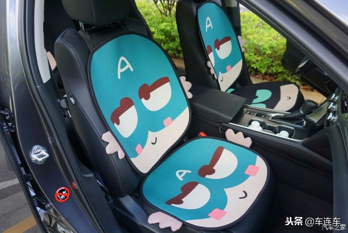 十代雅阁混动版与英诗派太空银,十代雅阁太空银还是白色好看