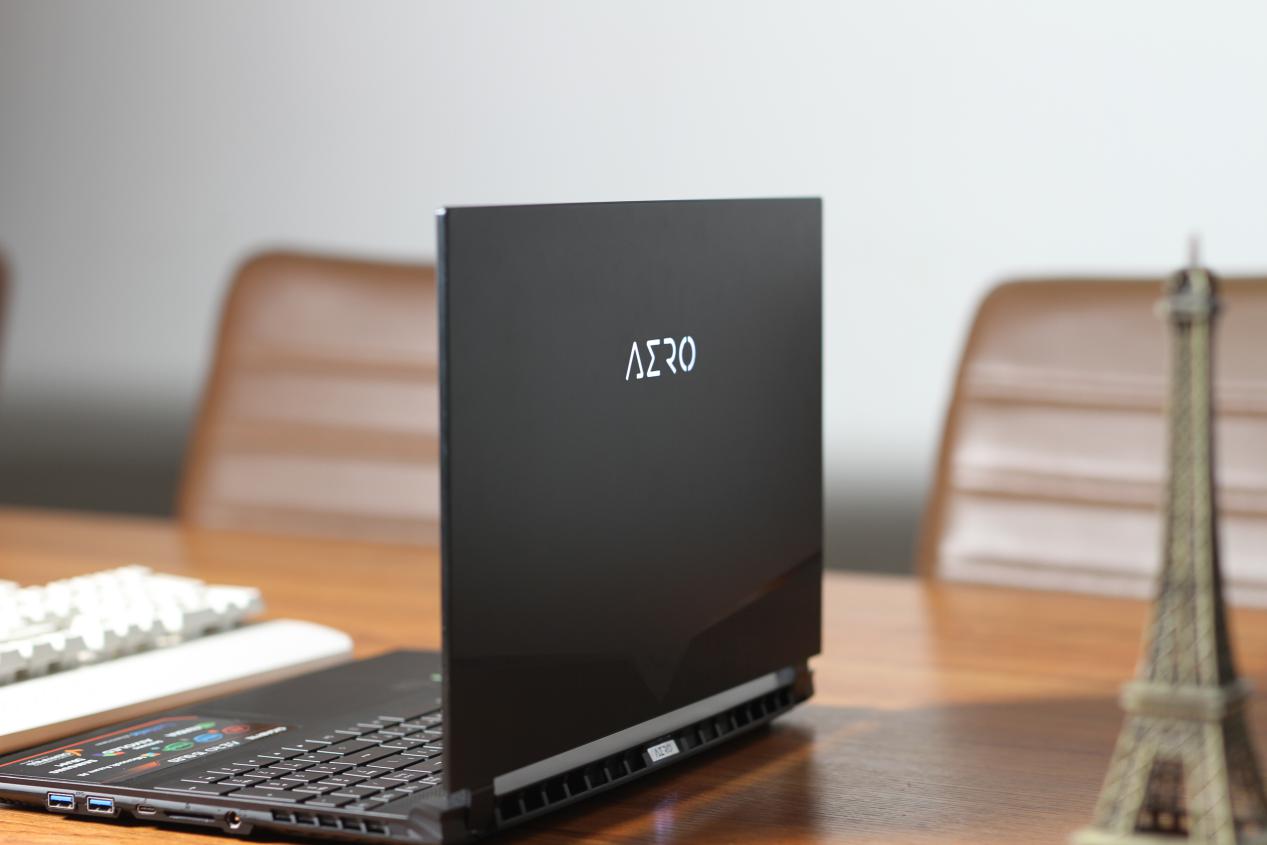 技嘉newaero15配置图,技嘉aorus15p-yd笔记本测评