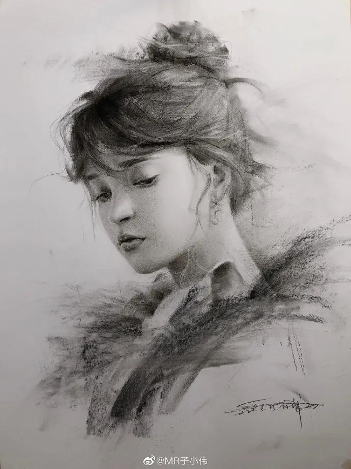 画一幅素描100万笔,胡歌、李现、迪丽热巴在他笔下全都画活了