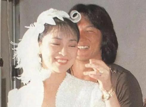 成龙退出林凤娇全资持股公司,成龙退出林凤娇全资持股公司了吗