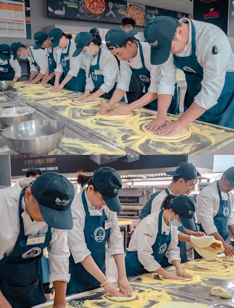 披萨饼底没有醒发好怎么补救,披萨饼胚为什么会回缩