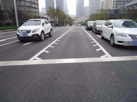 锯齿车道什么情况会被罚,锯齿车道扣几分罚多少钱