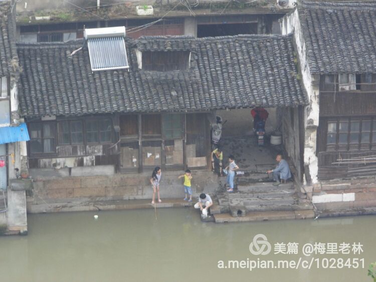 王店古称梅里，始建于五代后晋天福年间，距今有1000多年（2）。