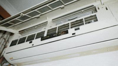 空调坏了找师傅修,空调坏了要维修师傅修理