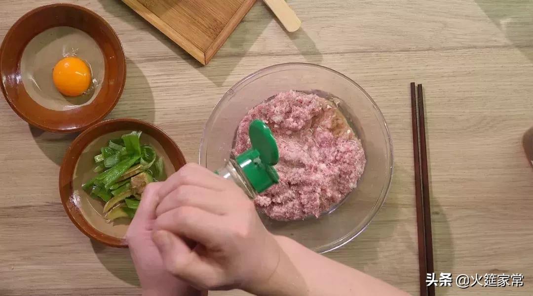 火哥抄手馅做法,四川红油云吞的做法