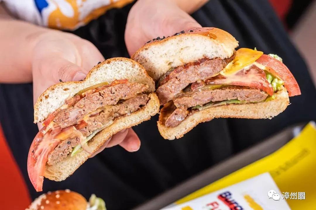 吃过万达金街这家爆火的德式手工汉堡店，满脑子都是再来一次