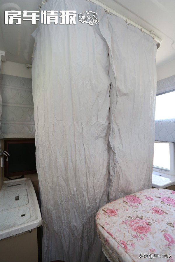 单排四驱自动挡皮卡c型房车测评,d-max单排升顶皮卡房车