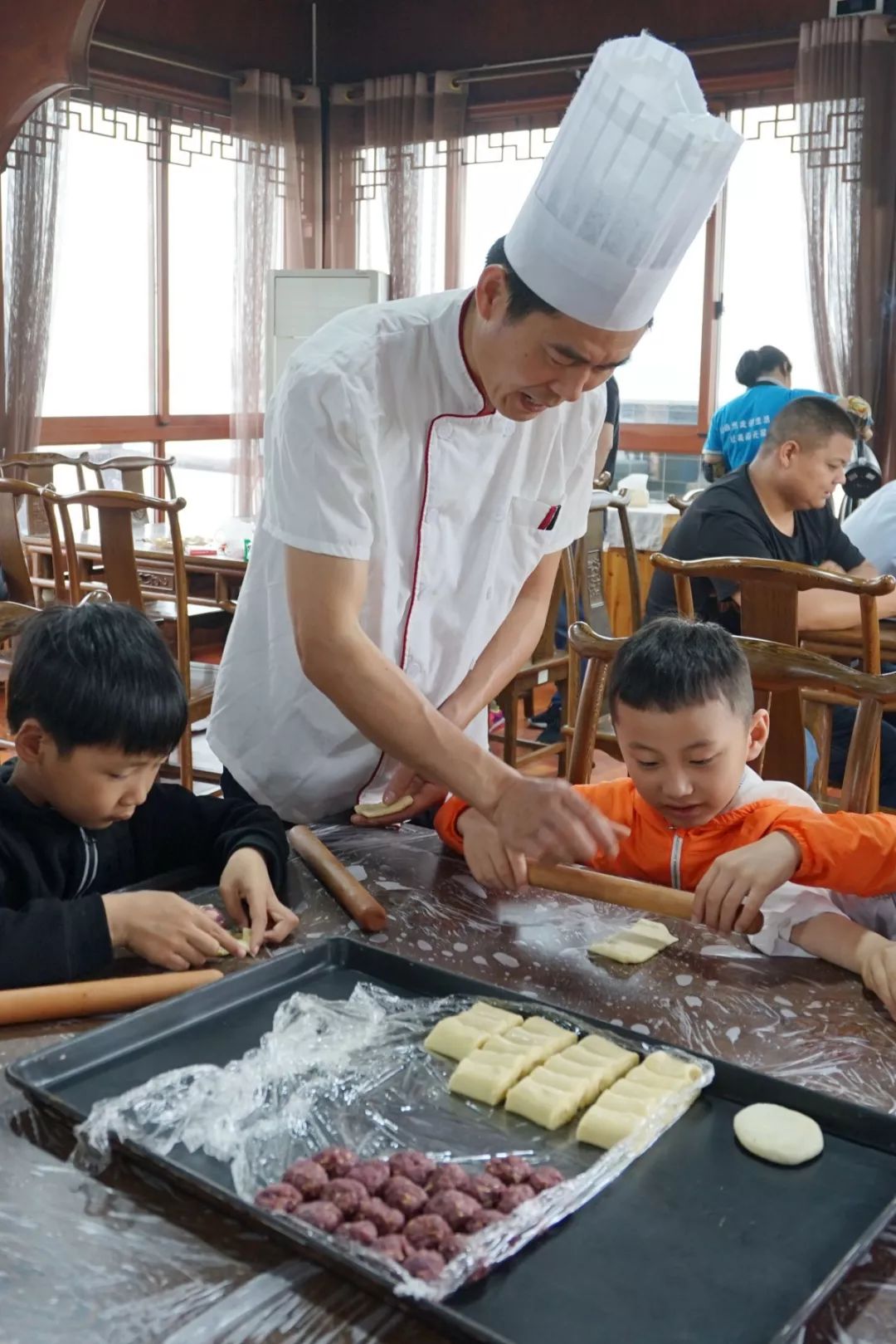 鹅湖玫瑰园花期,鹅湖玫瑰园美篇