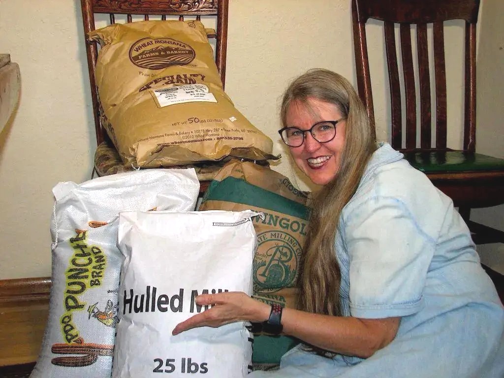 抠门最高境界一家三口吃一个鸡蛋,抠门老板家财万贯一个鸡蛋吃一年