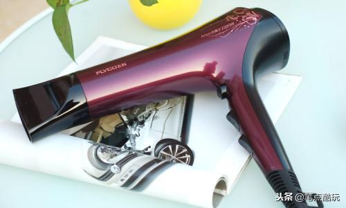 怎么选电吹风不伤头发,风力大的电吹风怎么选