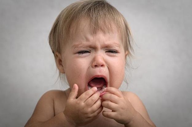 宝宝被食物噎住了怎么快速解决,宝宝被食物卡住的案例