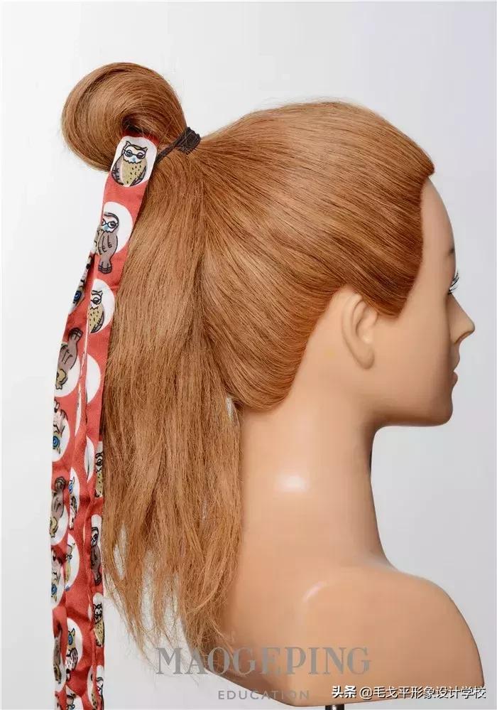 丸子头怎么搭配发带,简单好看发带丸子头清爽俏皮可爱