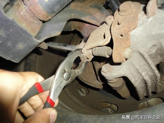 手刹拉线太长了有什么方法,手刹拉线正确使用方法