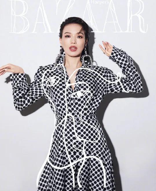 舒淇晒两人合照为丈夫庆生,舒淇与老公十指紧扣甜蜜恩爱