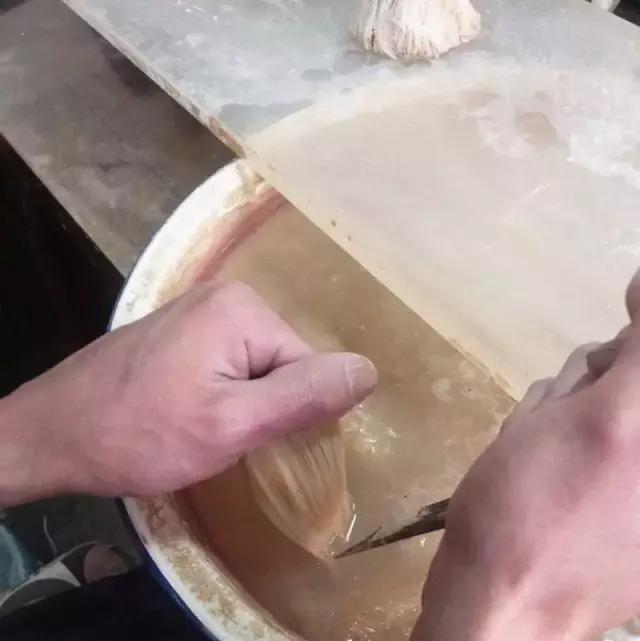 原来毛笔是这样做出来的,原来红木是这样做出来的