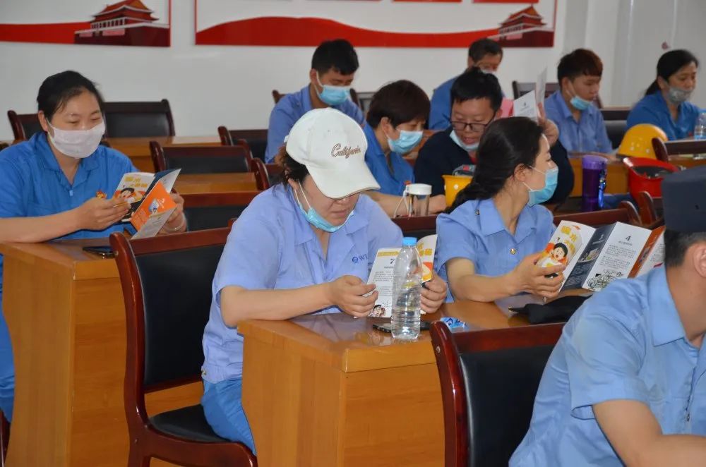 *疆新**铁警教您练成火眼睛睛！看穿那些坑蒙拐骗！