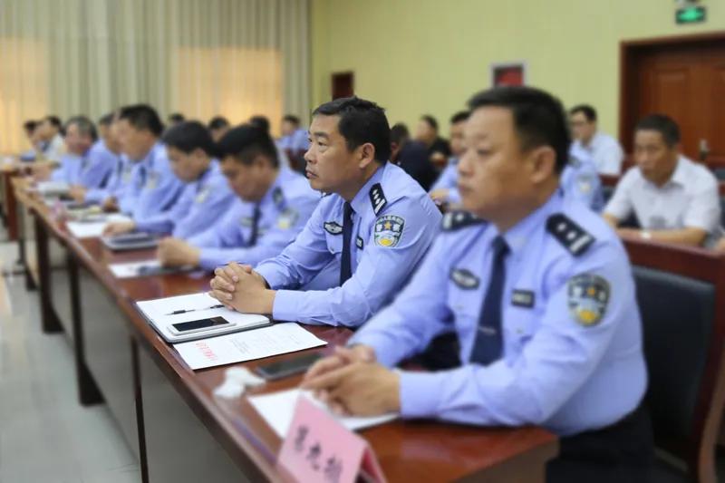 教育整顿英模展|孙良建：无悔担重任忠诚铸警魂