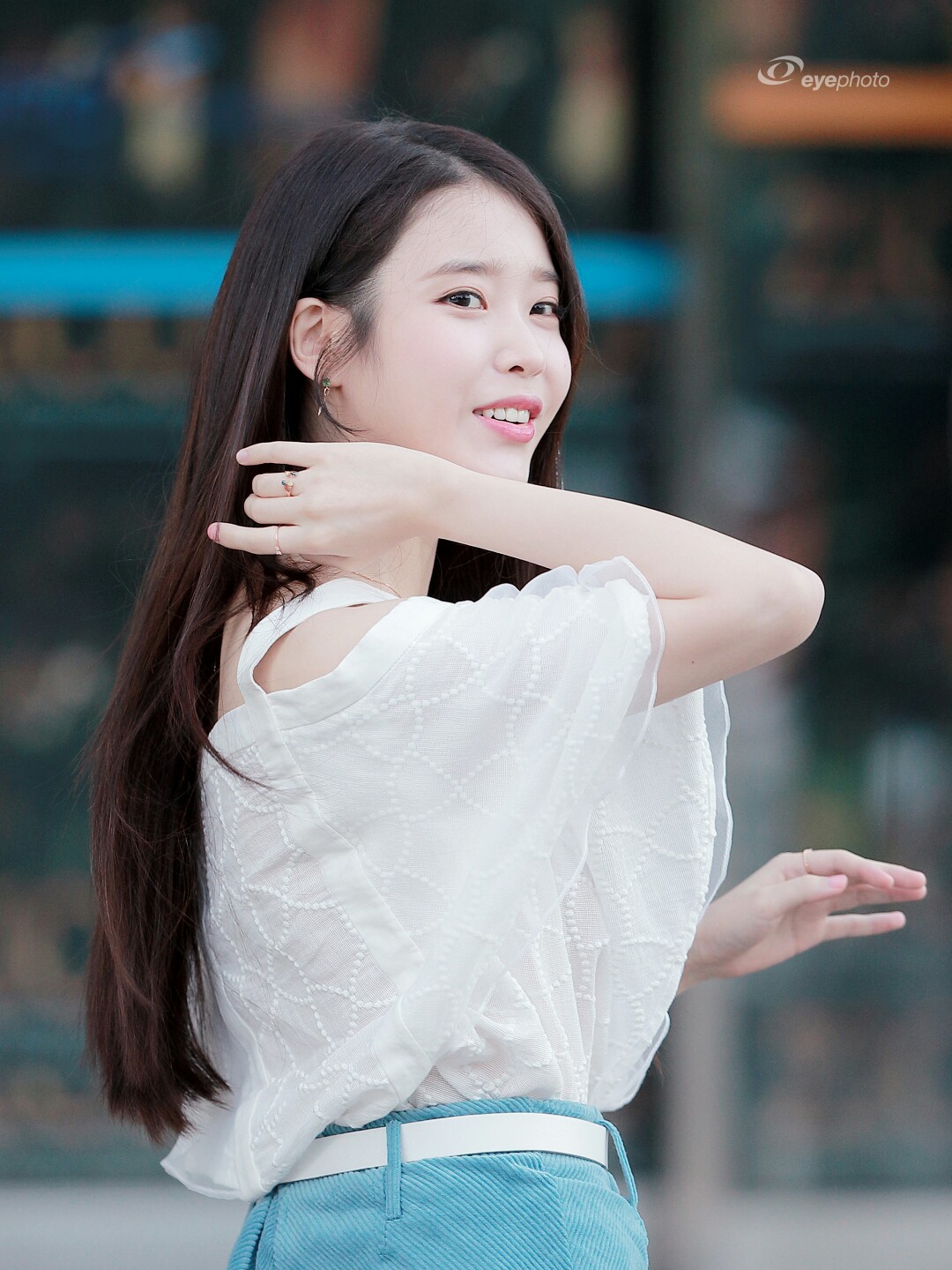 韩国李知恩iu牛仔裤,iu李知恩韩国跑男是哪一期