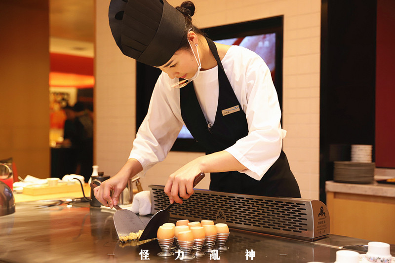 无边泳池、宝藏日料、马杀鸡，藏在湖滨南的星级酒店承包我一整天