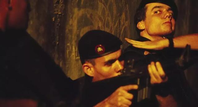 两部生猛非常、糙劲十足的巴西电影，故事发生地都在里约热内卢