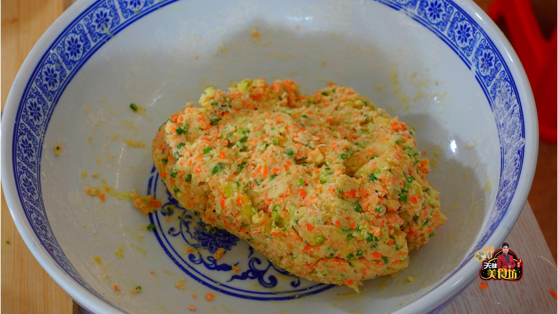 蒸土豆丸子的最简单做法大全图解,炸好的牛肉丸子和土豆怎么做好吃