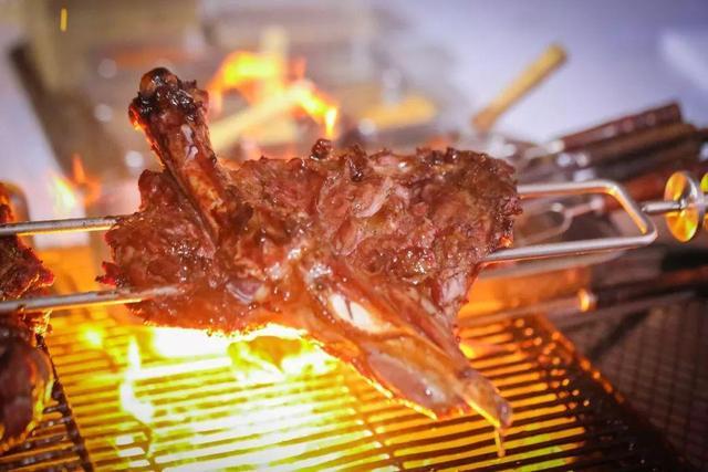 深圳这家五星级巴西烧烤无限吃，带上iPhoneXS的胃都塞不下！