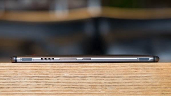 吃鸡极限压枪和平精英教学,和平精英四指进阶打法