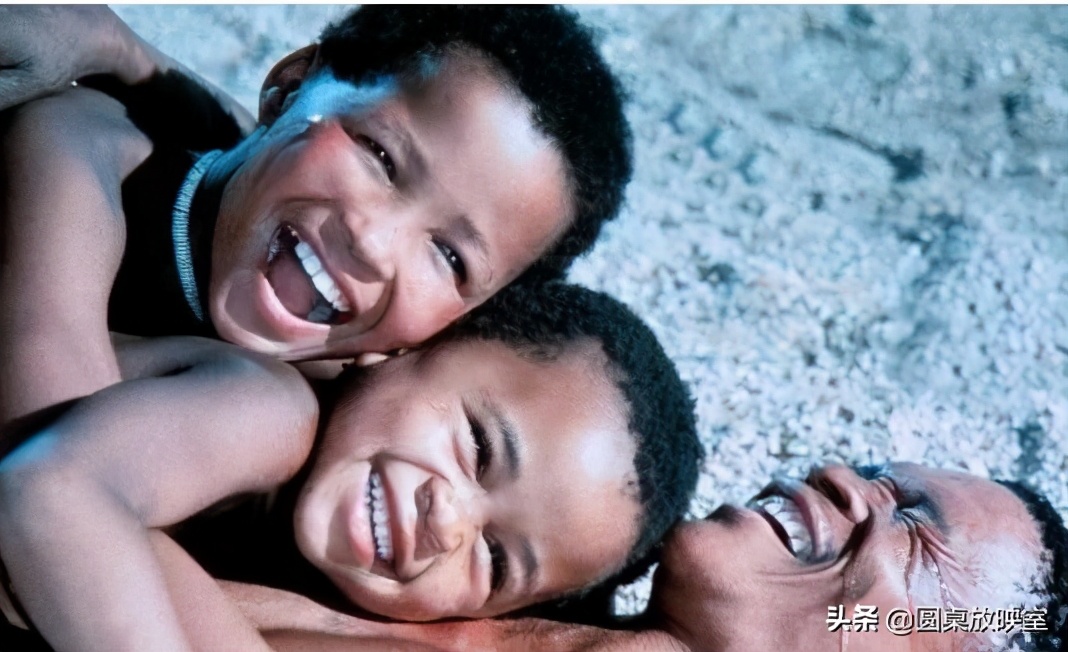 十部爆笑喜剧推荐专治各种不高兴,推荐15部爆笑喜剧电影