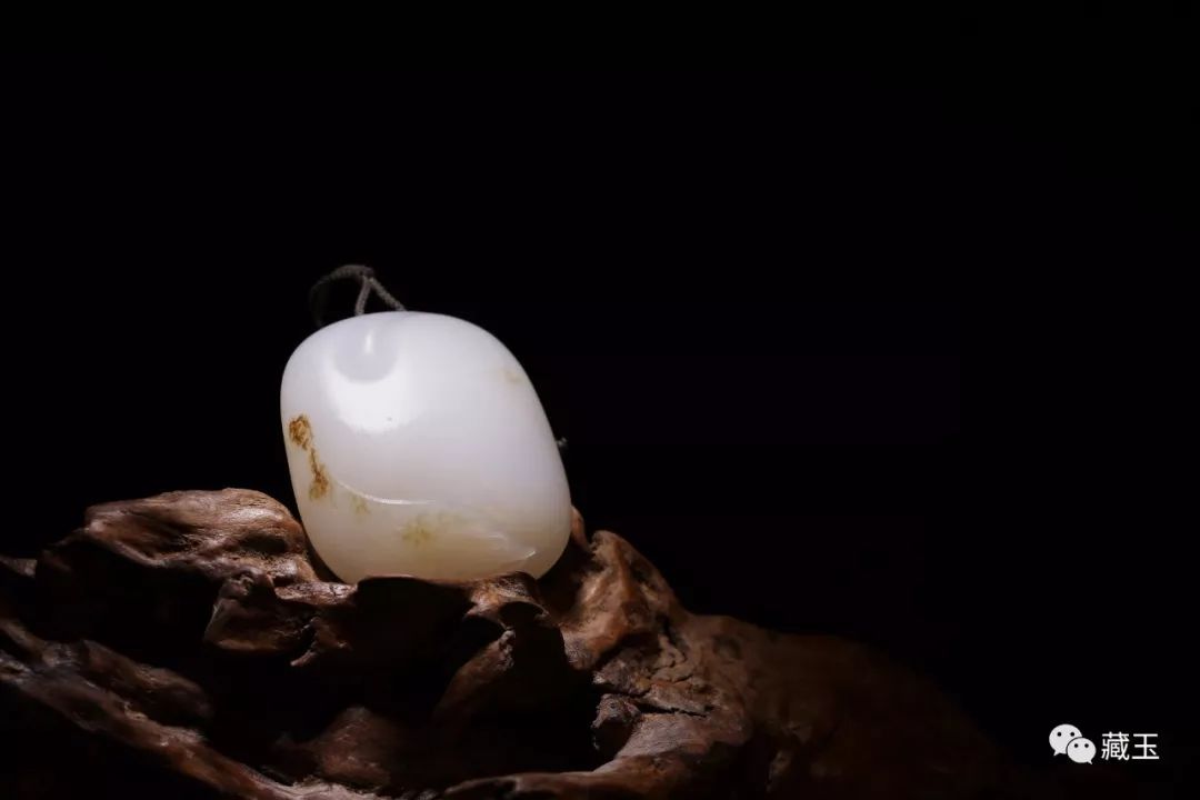 和田玉白度对比的方法,和田玉闪青怎么提白