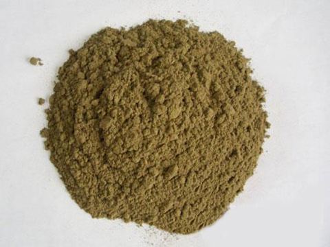 松针粉喂鸡的正确方法,干的松针可以磨粉喂鸡吗