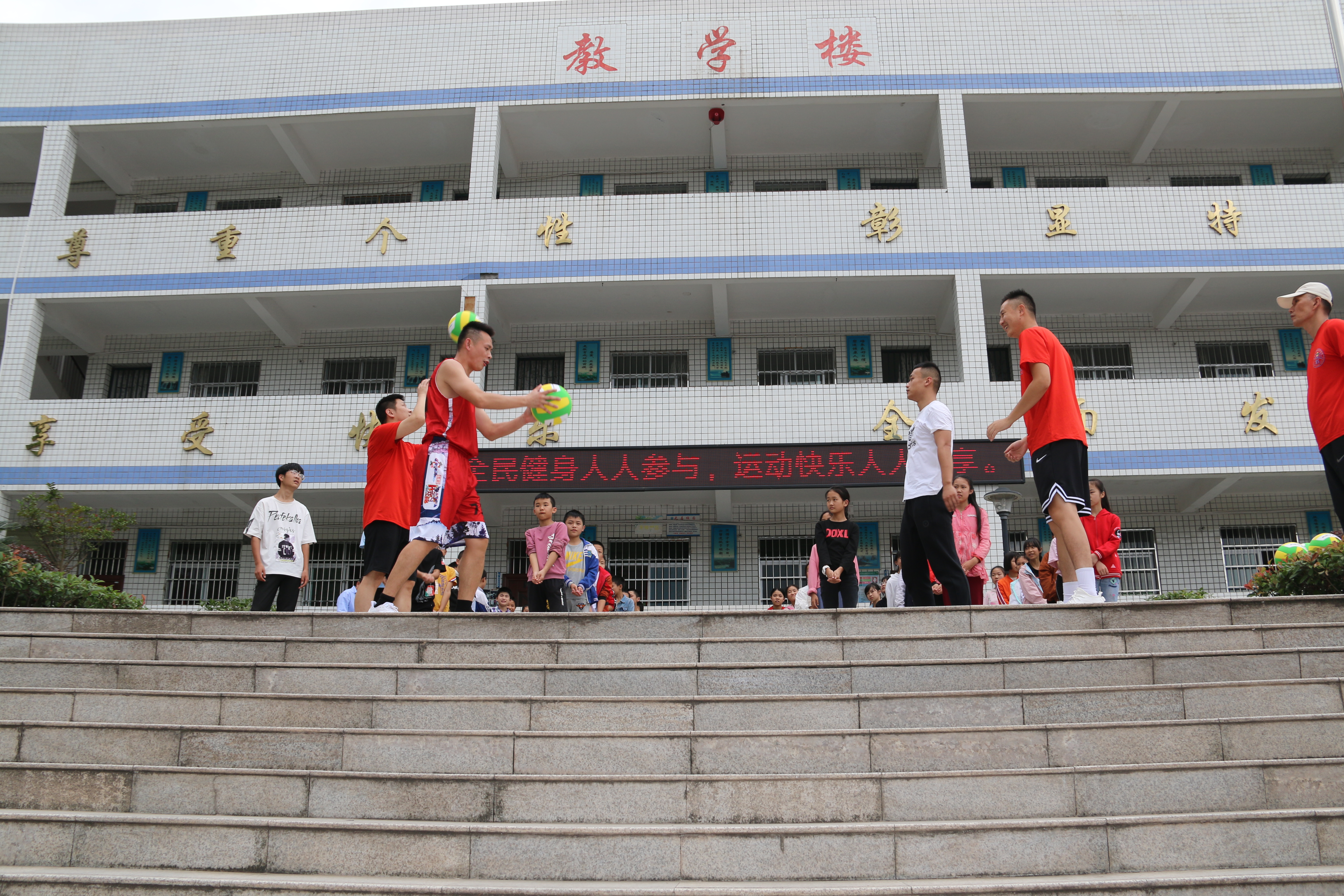 拼出来的冠军值得喝彩,乐至县石佛中学勇夺省级气排球分站赛首金