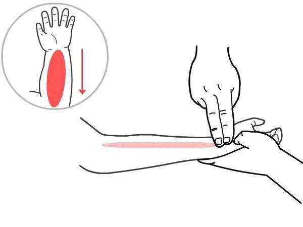 孩子发高烧要不要吃退烧药,小孩打了退热针还是发高烧