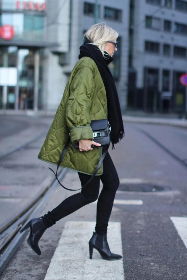 谁说“打*裤底**”土？今年这样穿又酷又美