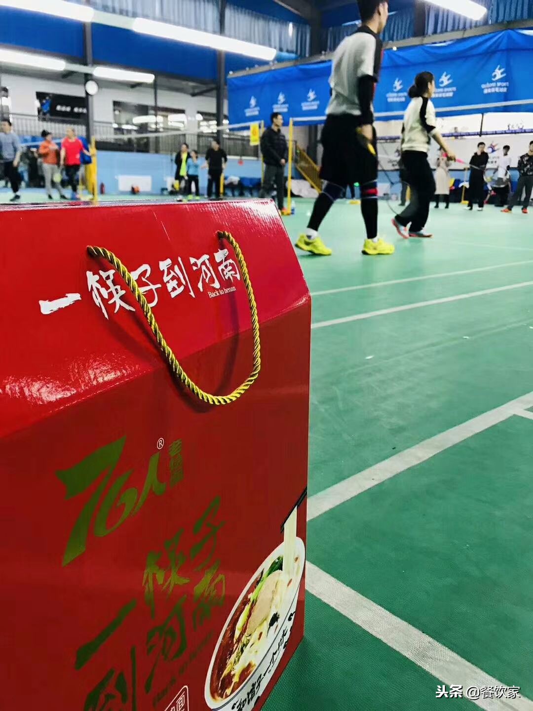 两个“吴彦祖”同台竞技,中韩印上演羽毛球“三国杀”