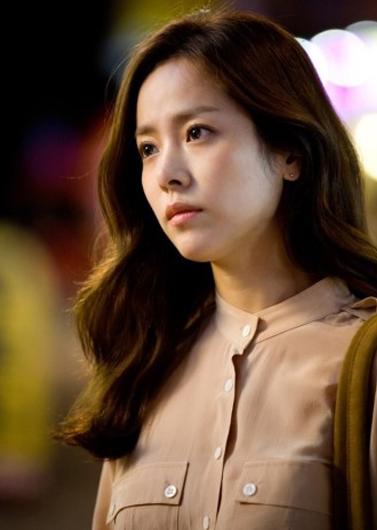 如何学习化妆发型穿搭,适合你的妆容和穿搭