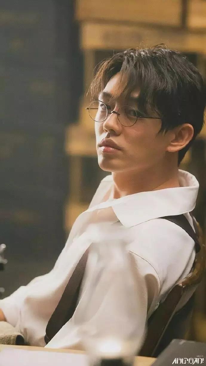 他是燃烧的戏疯子，更是进击戛纳的男神