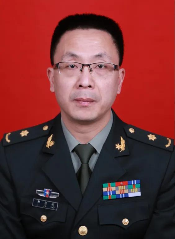 走进大兴的军大人040号|李金茂:甲乳外科的“小李飞刀”