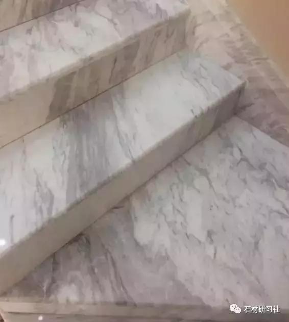 爵士白为什么越卖越贵,爵士白落伍了吗