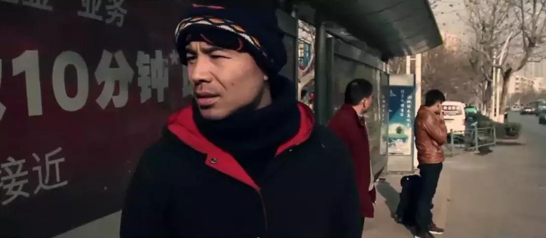 删*片毛**，讲荤段子，还不洗澡，但他教出的学生却能为刘德华写歌