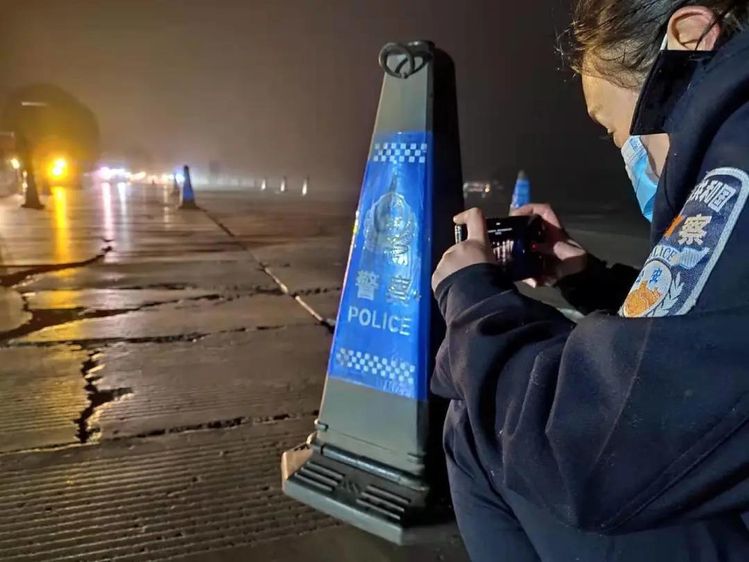 明月装饰了窗谁装饰了你的梦,明月装饰了别人的梦