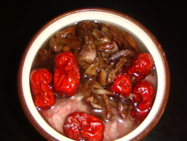 中国最著名十大小吃街及特色美食,中国夜市十大小吃街排行榜