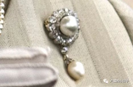 英国女王胸针高档轻奢,女王最贵胸针排行榜