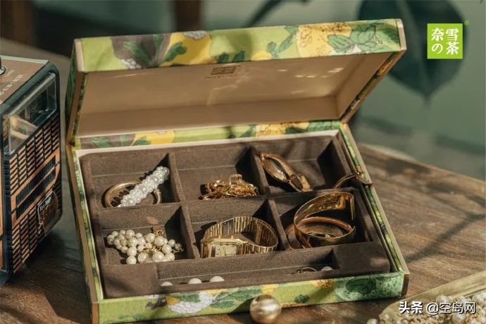 各种品牌月饼礼盒,各种精美月饼礼盒琳琅满目