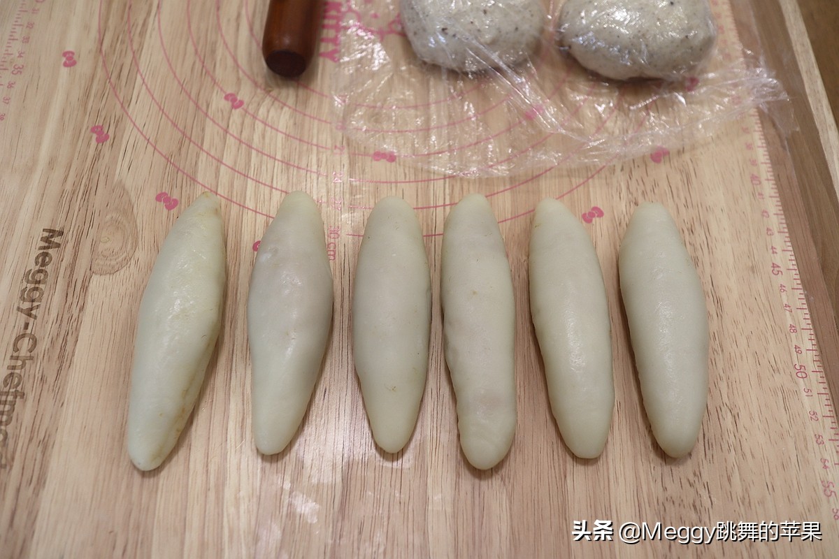 五谷面粉做面包,五谷杂粮营养无糖面包做法