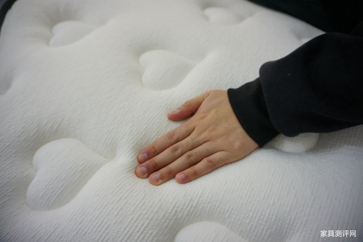 芝华仕五星床垫测评,1000元的芝华仕床垫测评